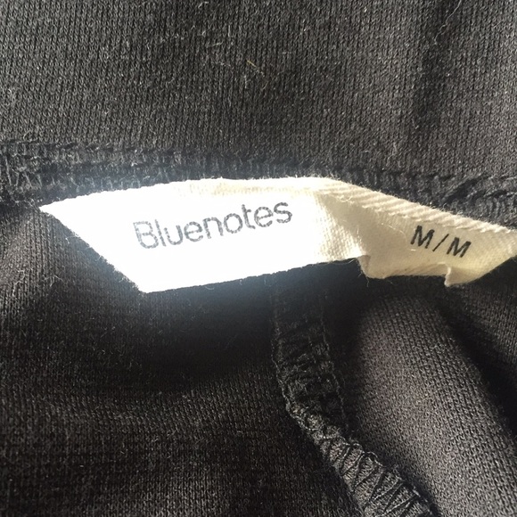 High-Waisted Black Mini Skirt - Picture 2 of 3